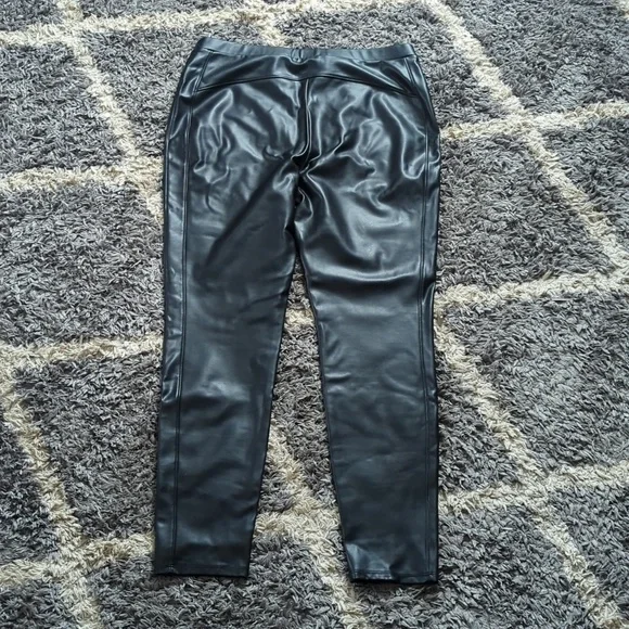 Chico's Faux Leather Black Legging Pant Size Chico's 1 - Picture 4 of 7